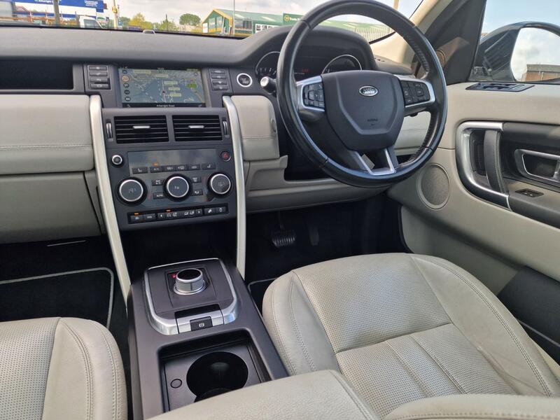 LAND ROVER DISCOVERY SPORT
