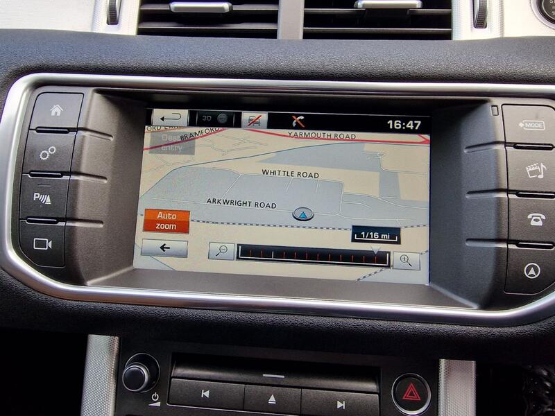 LAND ROVER RANGE ROVER EVOQUE