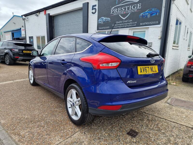 FORD FOCUS