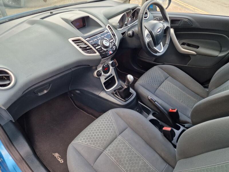 FORD FIESTA