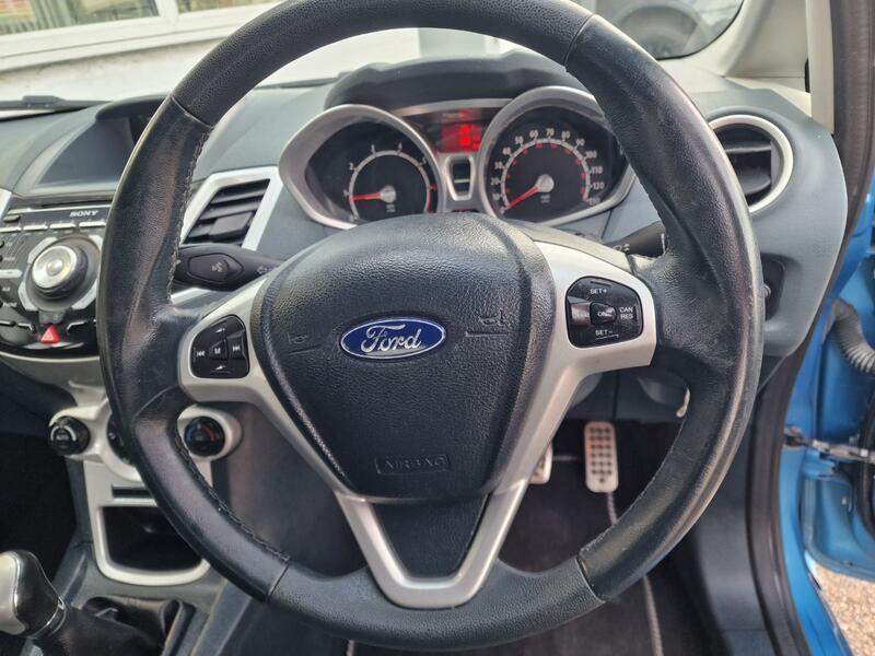 FORD FIESTA