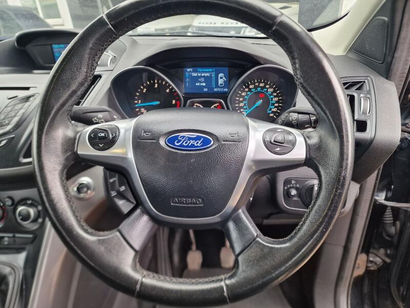 FORD KUGA