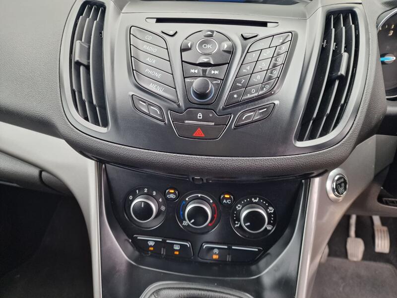 FORD KUGA