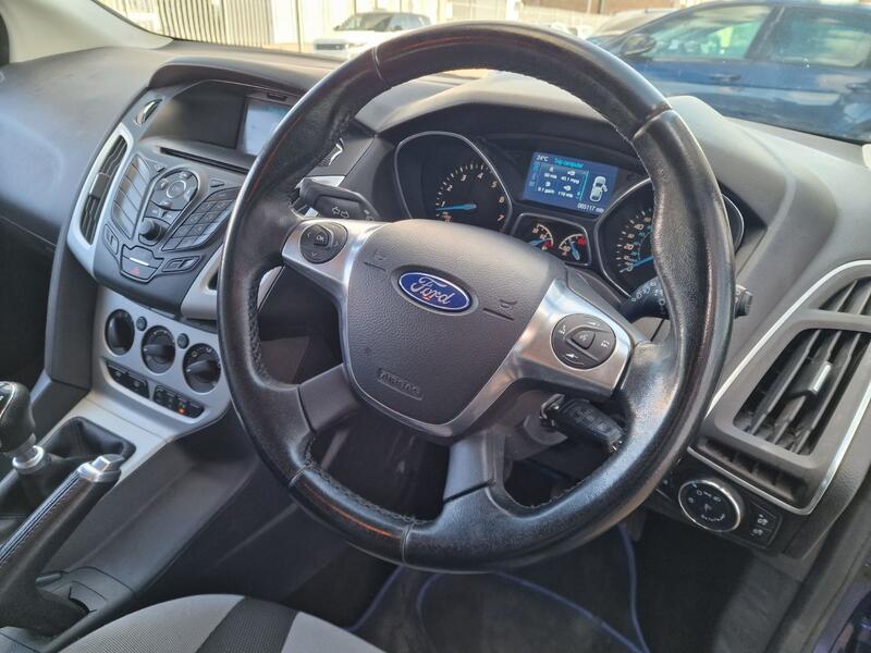 FORD FOCUS