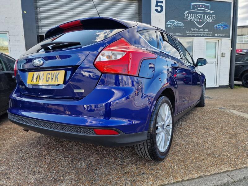 FORD FOCUS