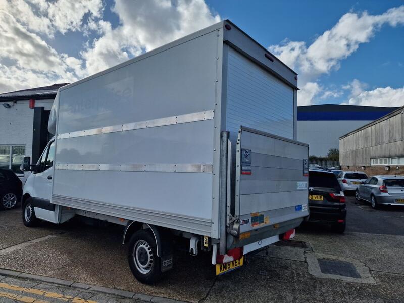 MERCEDES-BENZ SPRINTER