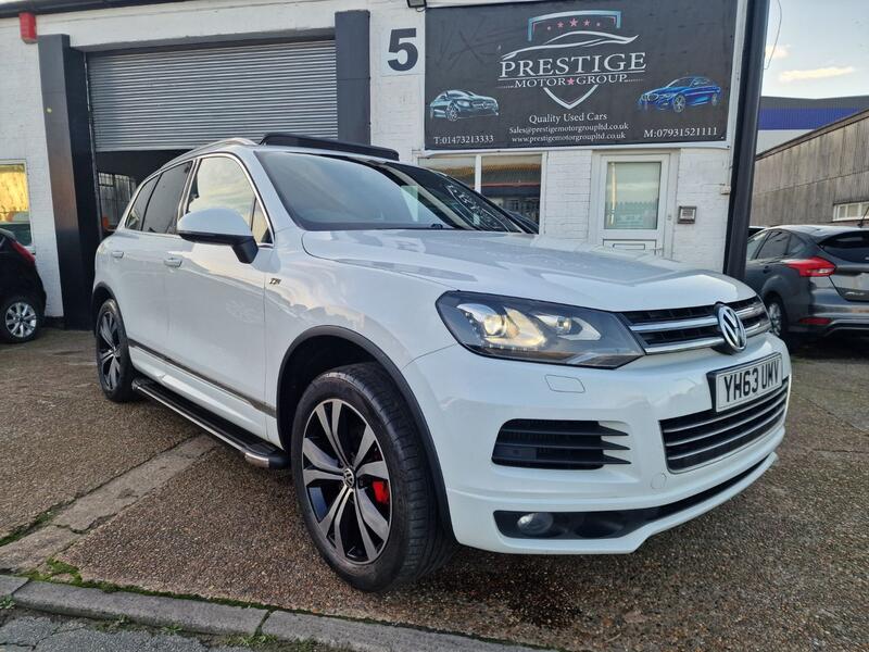 VOLKSWAGEN TOUAREG