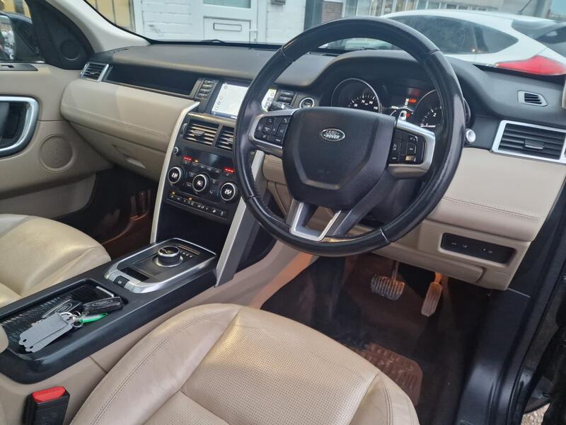 LAND ROVER DISCOVERY SPORT