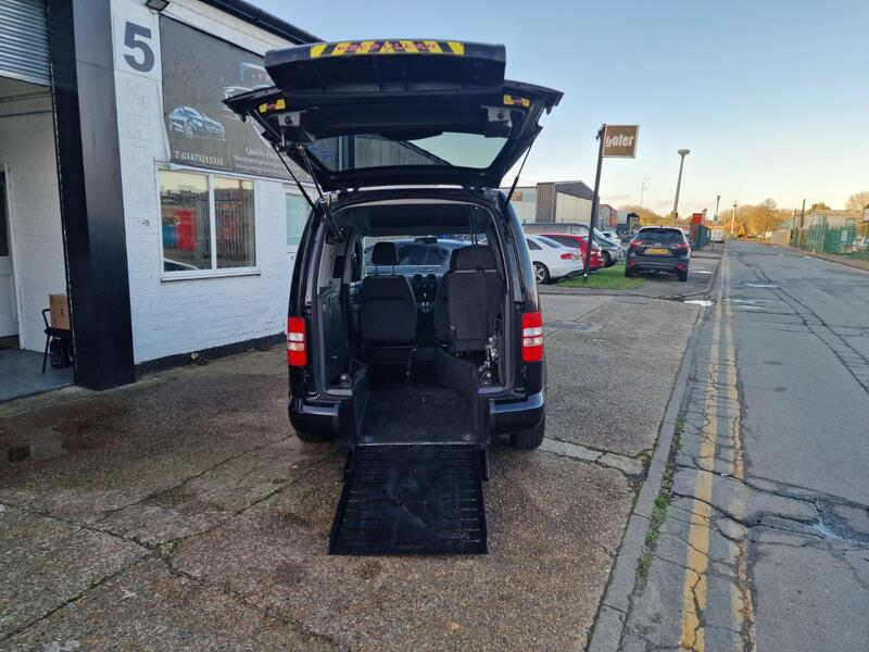 VOLKSWAGEN CADDY