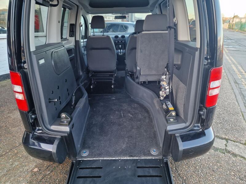 VOLKSWAGEN CADDY