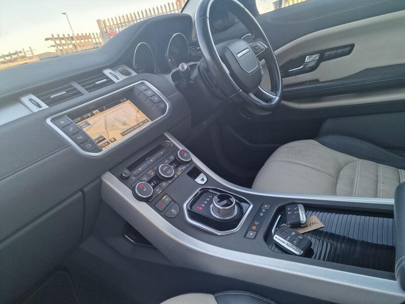 LAND ROVER RANGE ROVER EVOQUE
