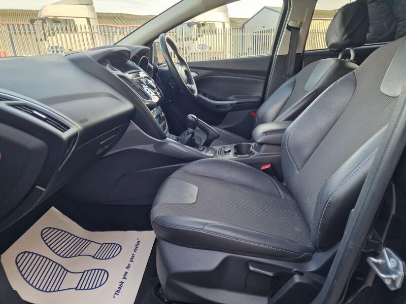 FORD FOCUS