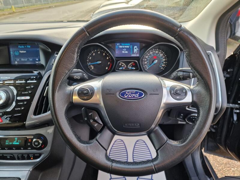 FORD FOCUS