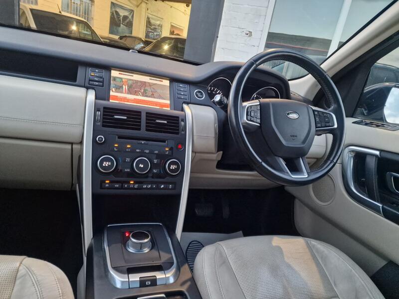 LAND ROVER DISCOVERY SPORT