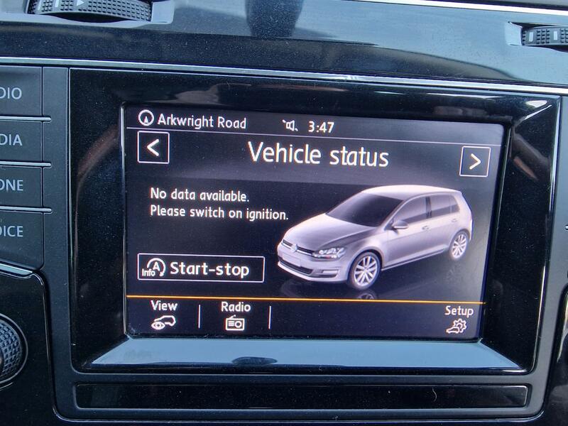 VOLKSWAGEN GOLF