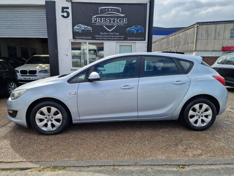 VAUXHALL ASTRA