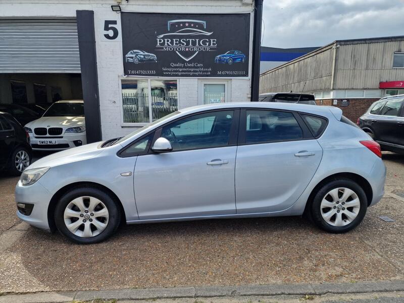 VAUXHALL ASTRA