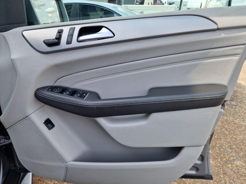 MERCEDES-BENZ M CLASS