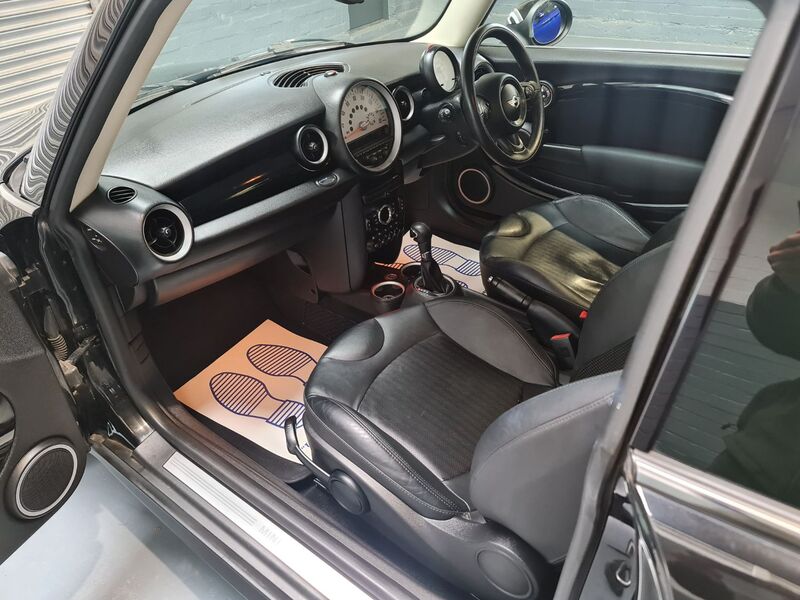 MINI MINI