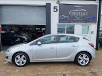 VAUXHALL ASTRA