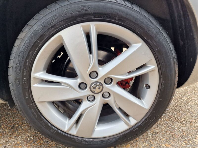 VAUXHALL ASTRA