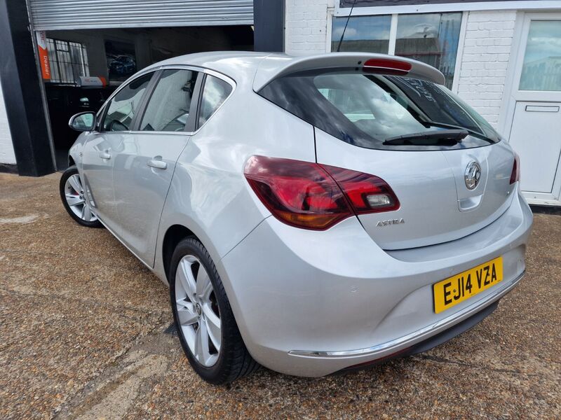 VAUXHALL ASTRA