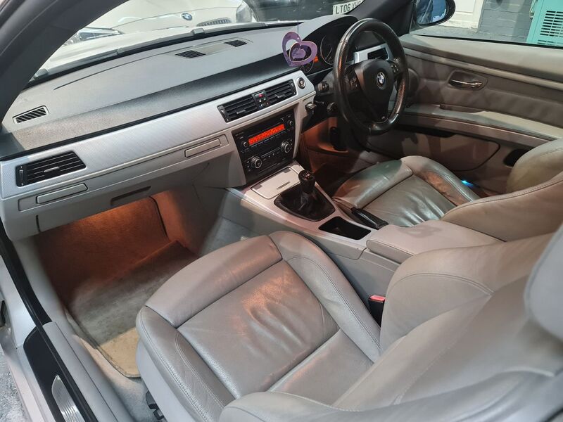 BMW 3 SERIES
