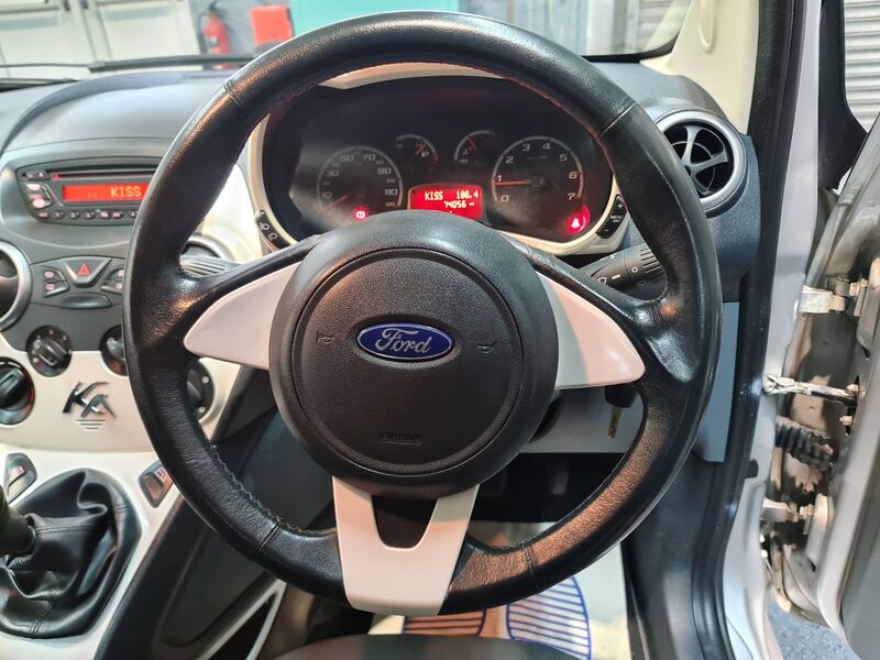 FORD KA