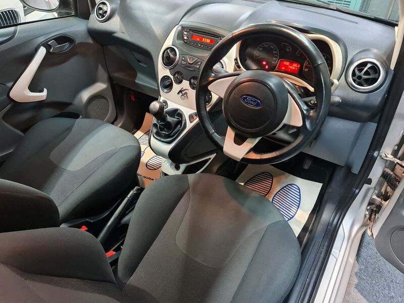 FORD KA