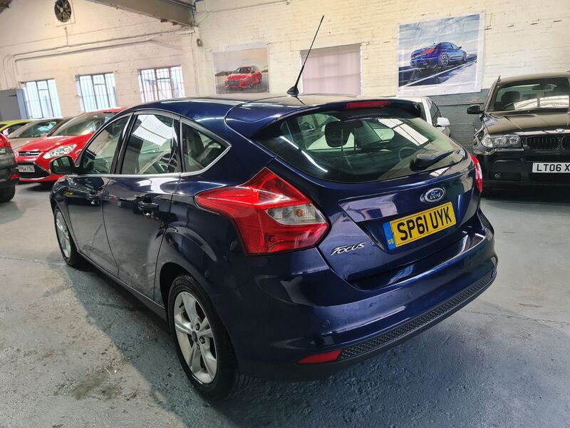 FORD FOCUS