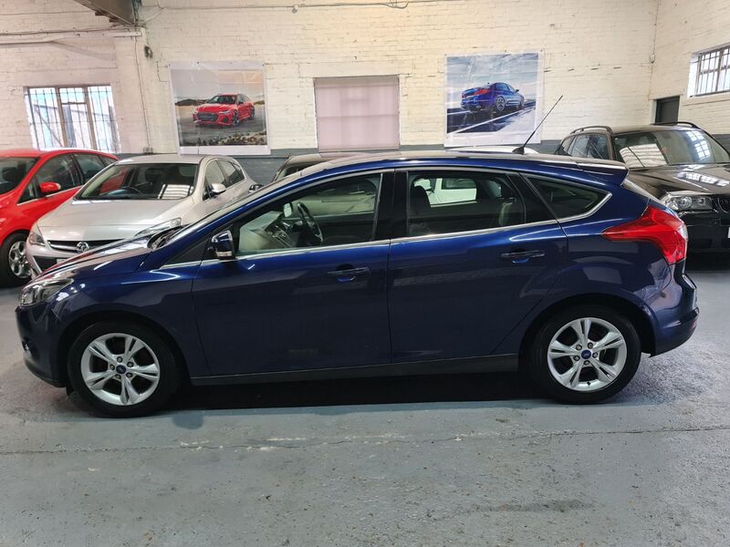 FORD FOCUS