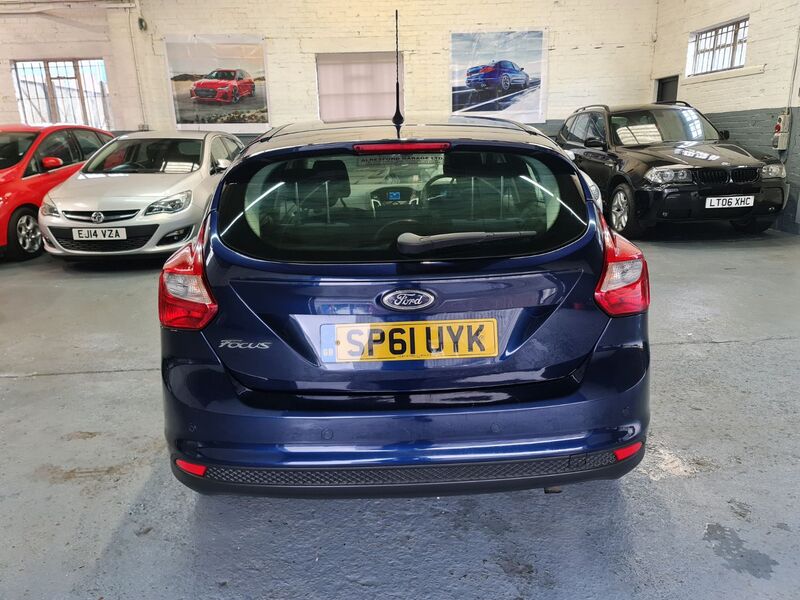 FORD FOCUS