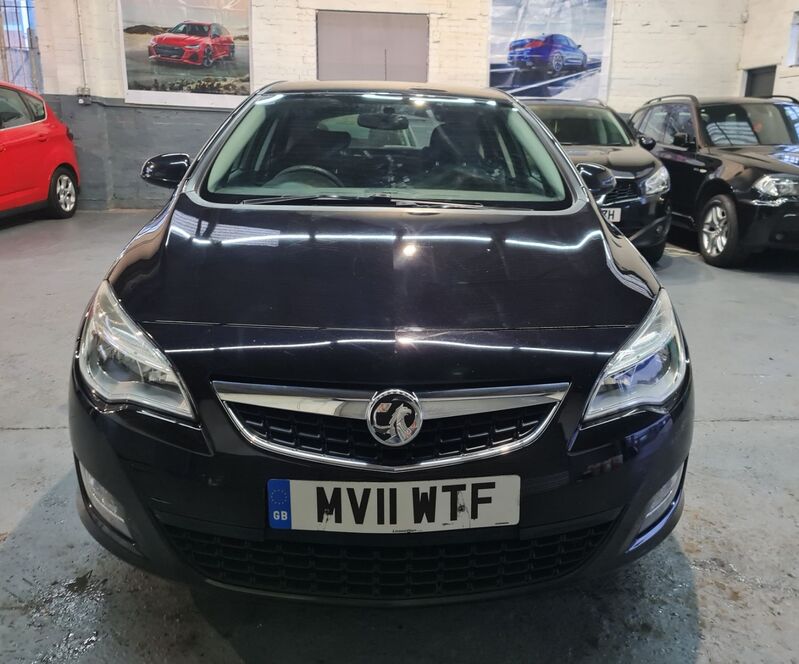 VAUXHALL ASTRA