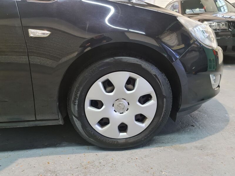 VAUXHALL ASTRA