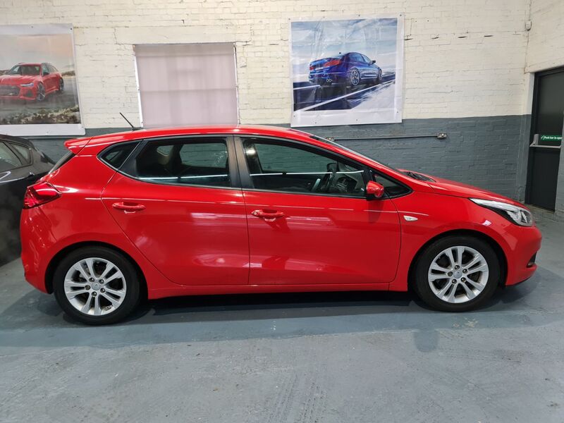 KIA CEED