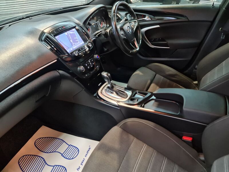 VAUXHALL INSIGNIA