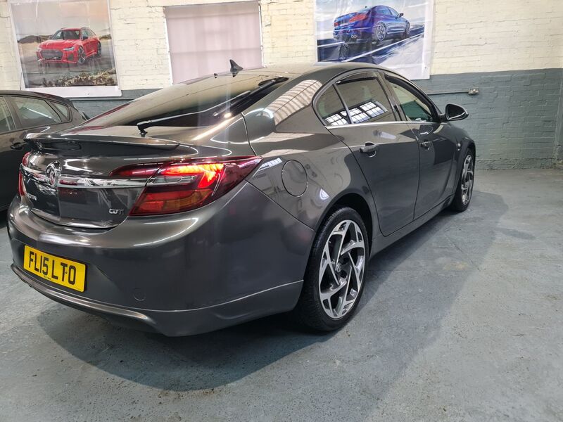 VAUXHALL INSIGNIA