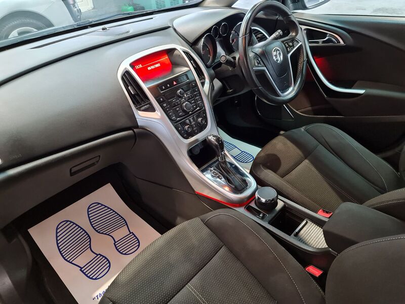 VAUXHALL ASTRA