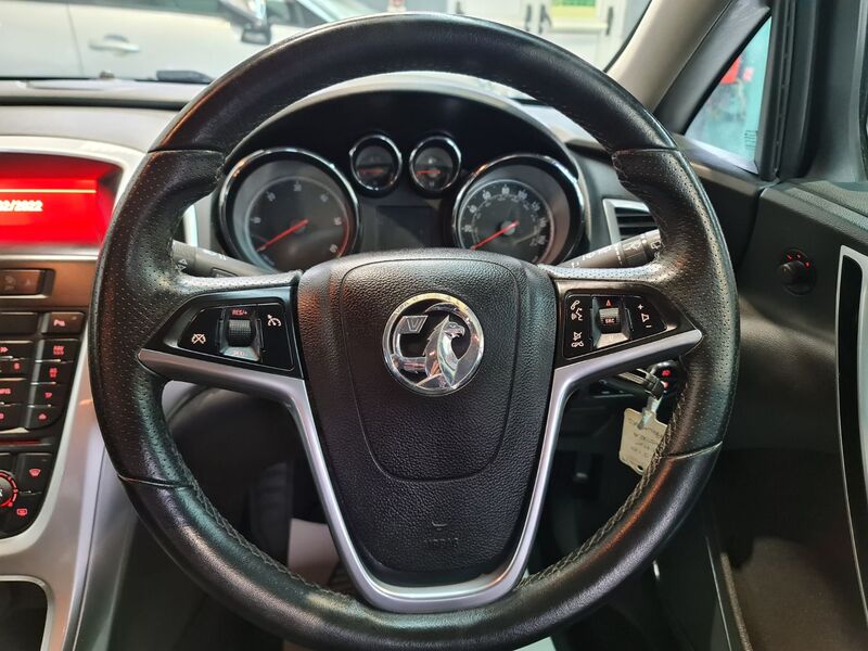 VAUXHALL ASTRA