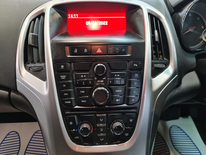 VAUXHALL ASTRA