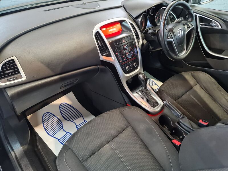 VAUXHALL ASTRA