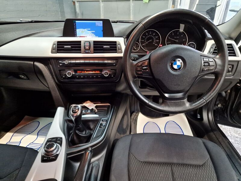 BMW 3 SERIES
