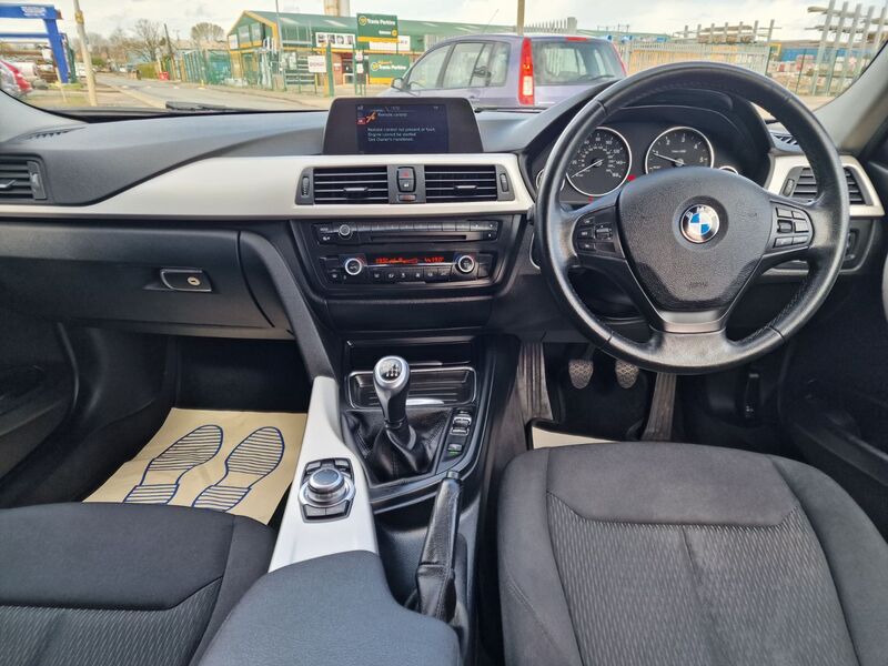 BMW 3 SERIES