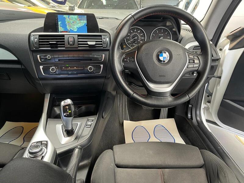 BMW 1 SERIES