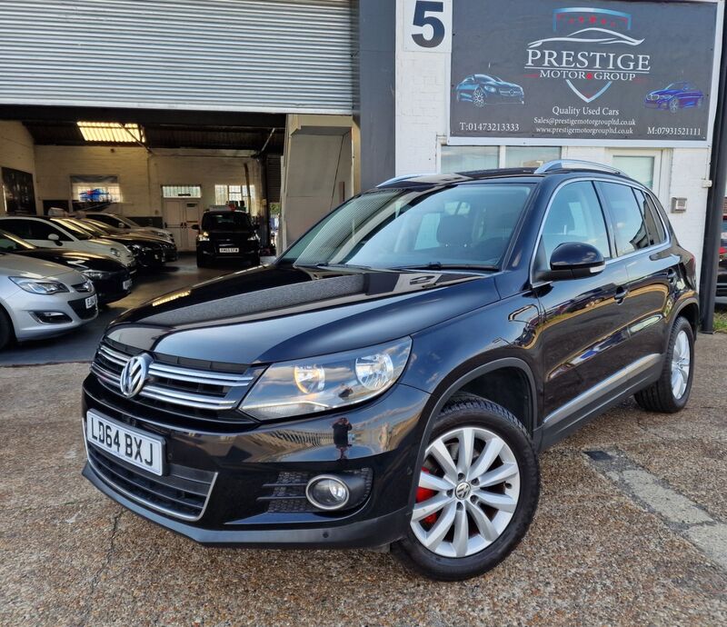 VOLKSWAGEN TIGUAN