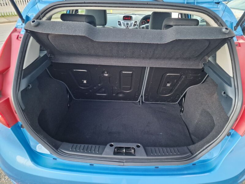 FORD FIESTA