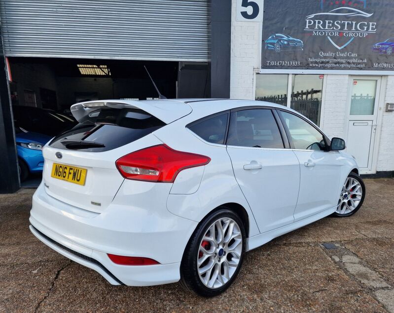 FORD FOCUS
