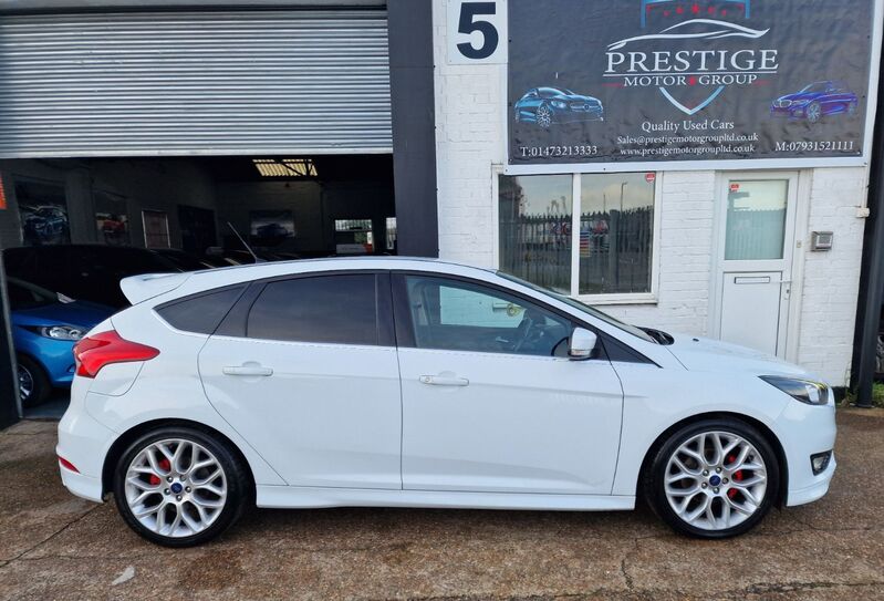 FORD FOCUS