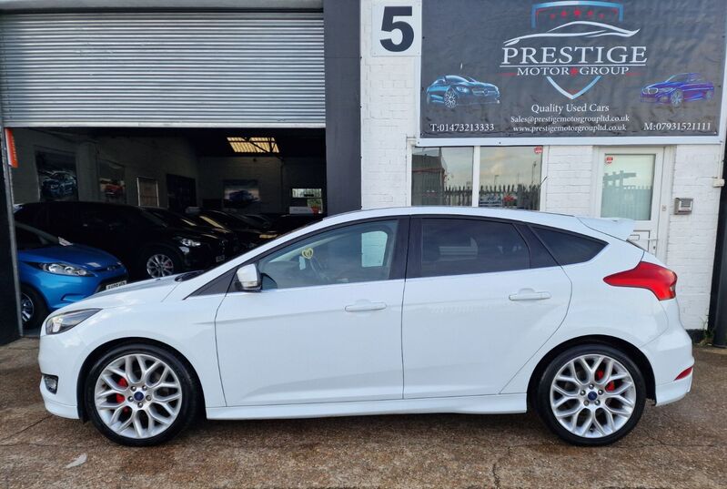FORD FOCUS