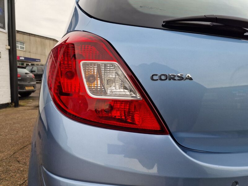 VAUXHALL CORSA